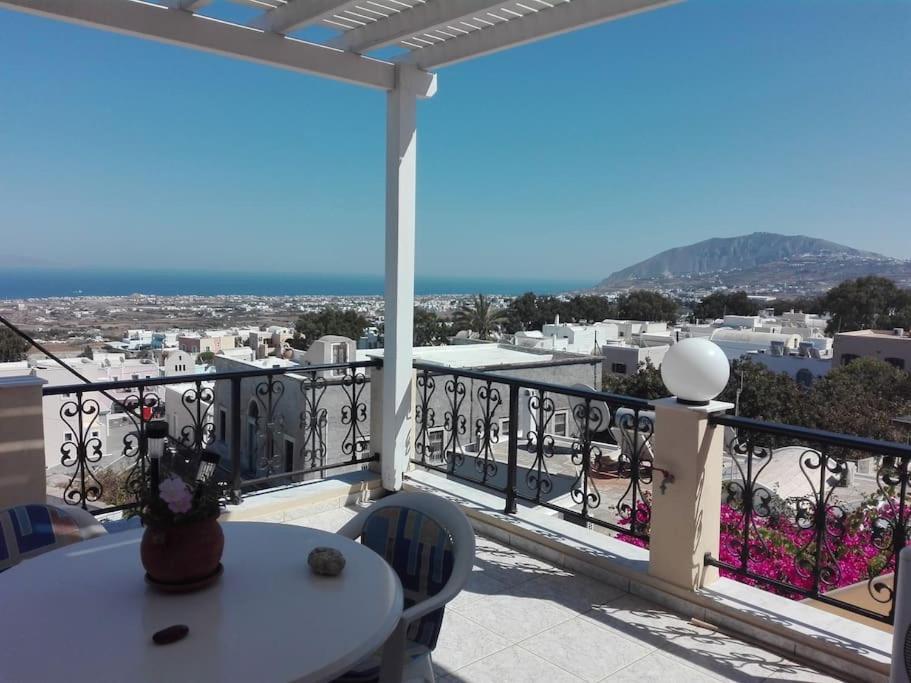Pan Family House Apartamento Fira  Exterior foto